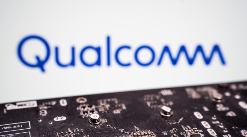 Qualcomm drops 11% as chip stocks pull back from record AI-driven rally